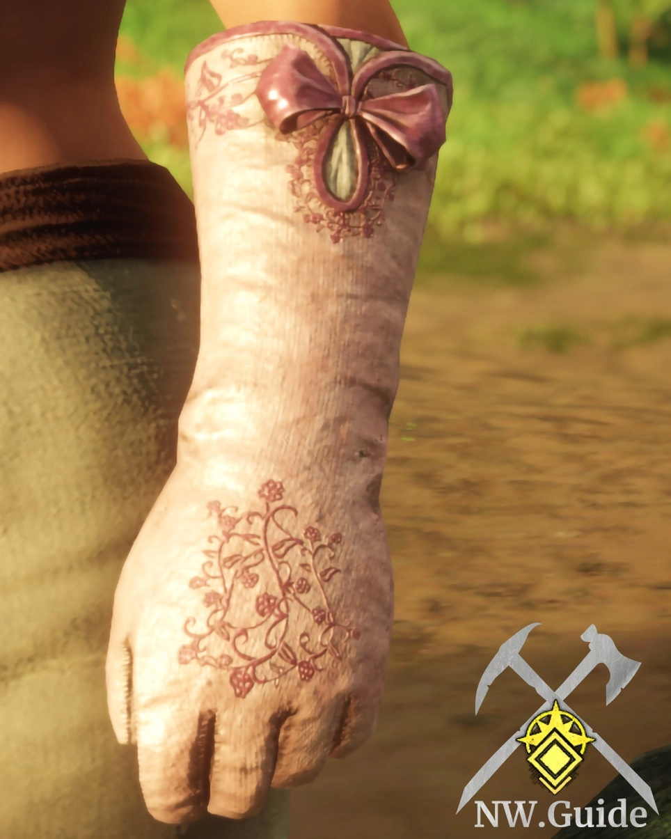 Close screenshot of the left glove of Bowed Gloves