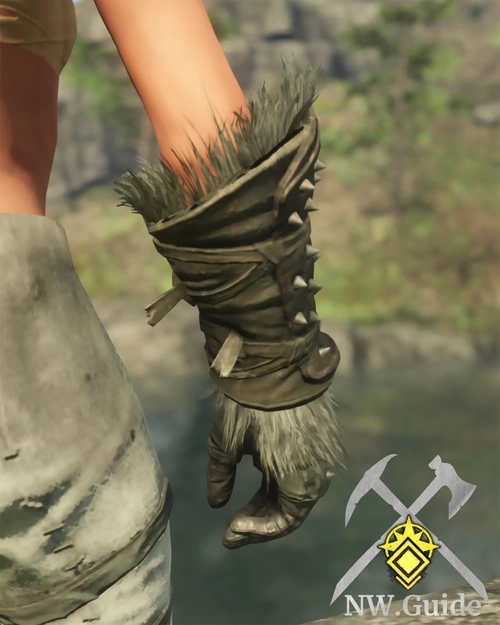 Screenshot of the Barbarian Bruisers Gloves from the back